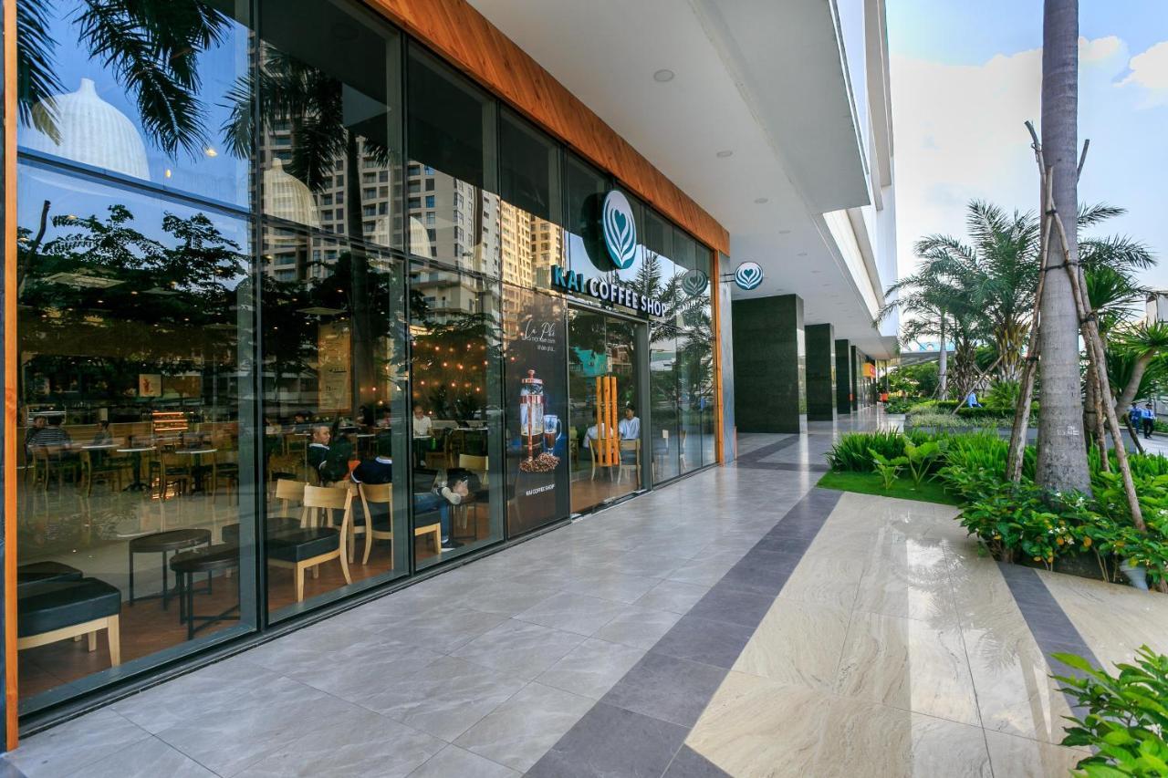 River Gate Building - Le Meridien Pool & Gym Ho Chi Minh City